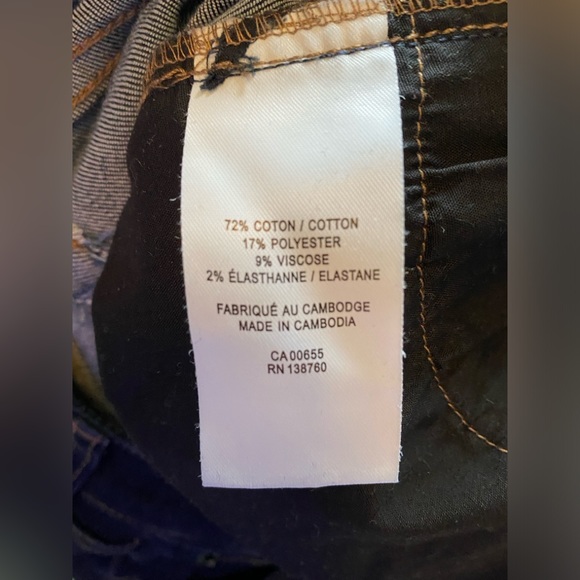 (2 pairs) BNWOT Reitmans Jeans - Picture 5 of 5